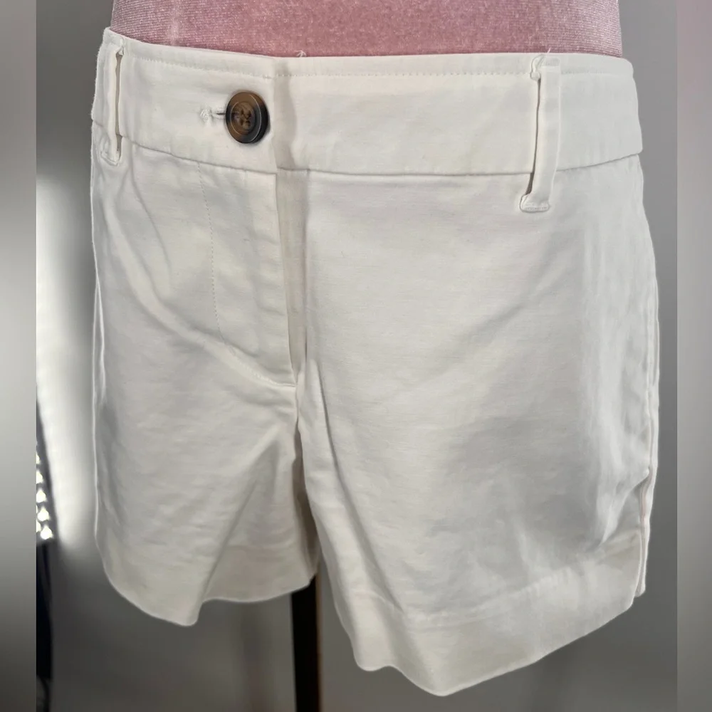 EUC Boden White Chino Shorts - Picture 3 of 10
